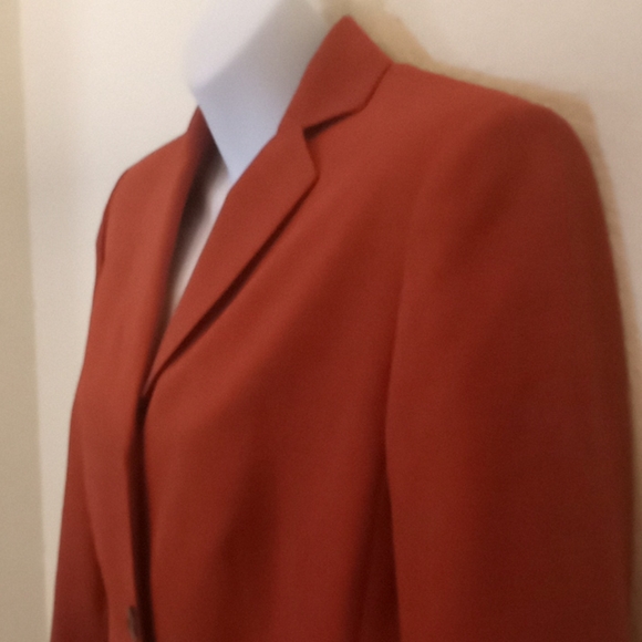 VTG- Le Suit Essentials Rust Blazer - Picture 3 of 11